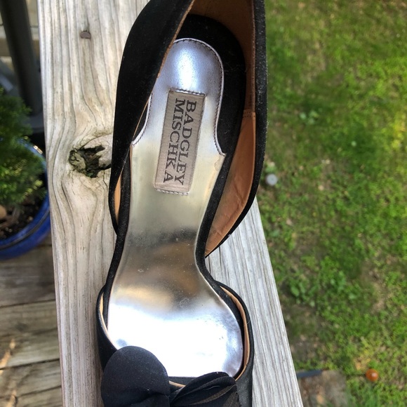 Badgley Mischka Peep Toe Pump - Picture 2 of 5